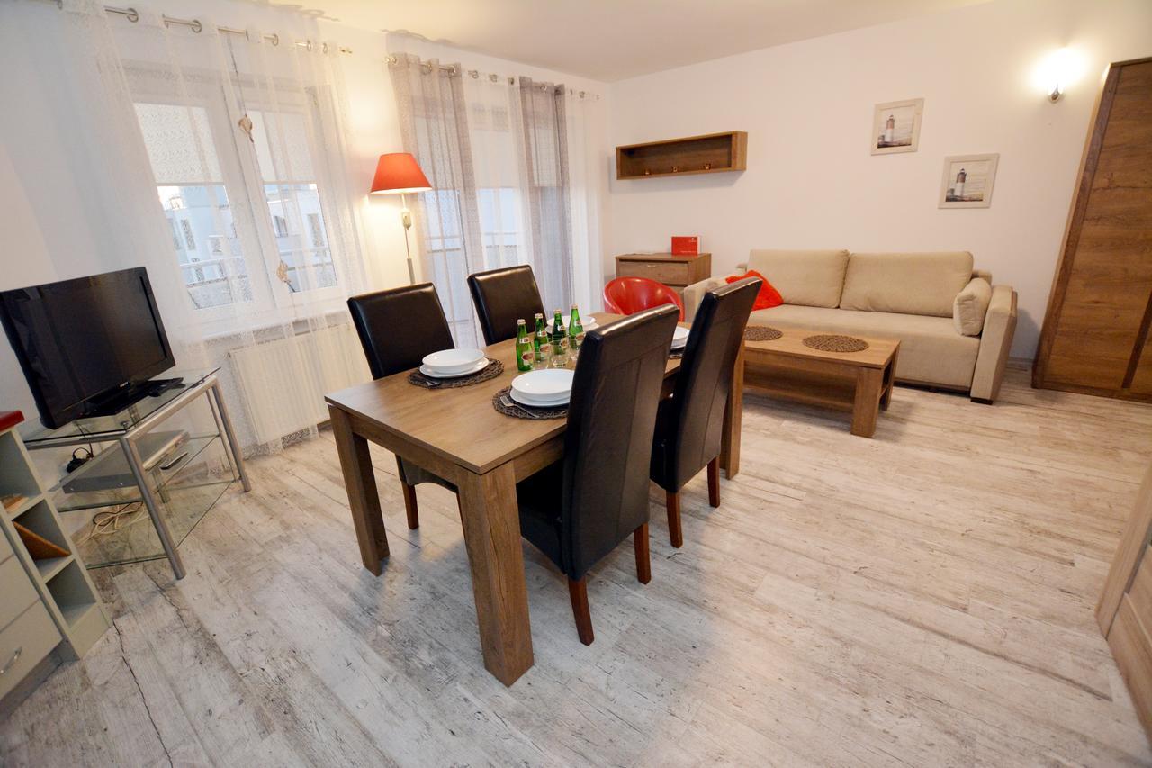 Apartament Przy Latarni Morskiej كولوبرزيغ المظهر الخارجي الصورة